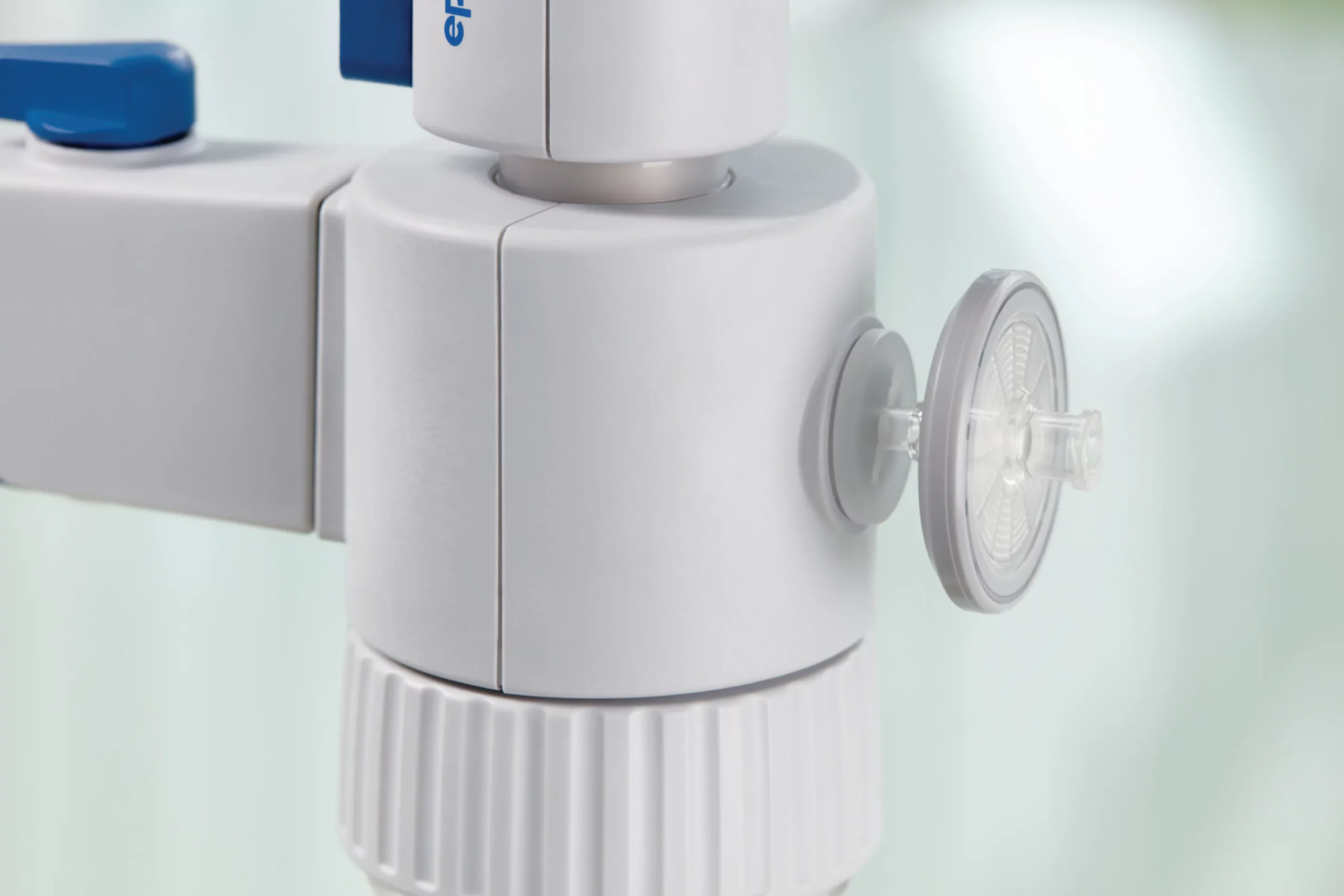 Eppendorf_Liquid-Handling_Varispenser-2-2x-ventilation-screw-filter_product