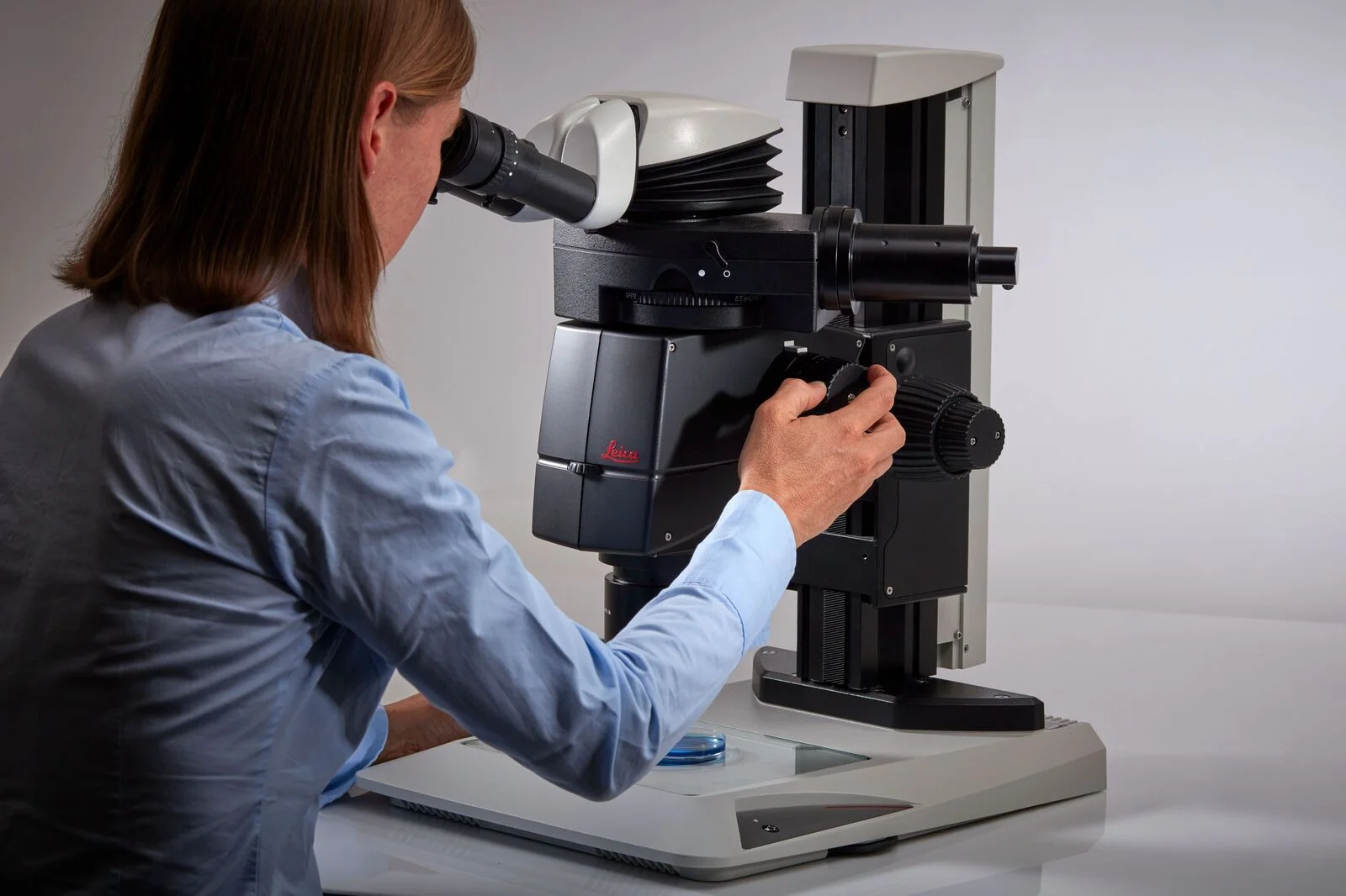 Leica Microsystems Fluorescence stereo microscopes Leica M205 FCA